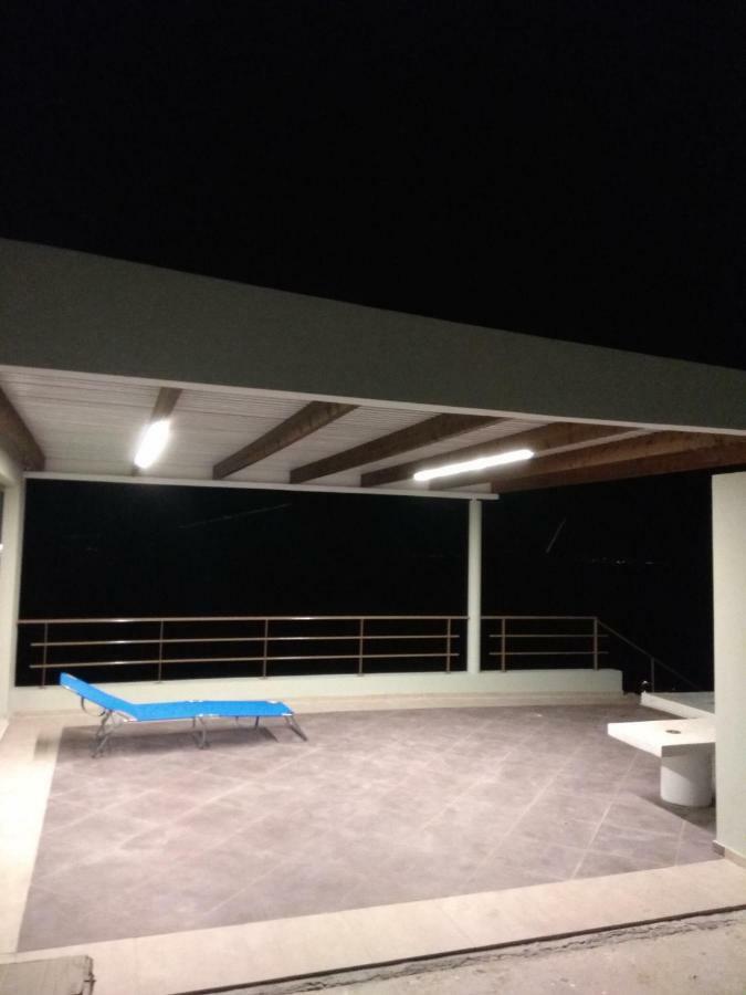 Villa Gusta Tholos  Exteriér fotografie