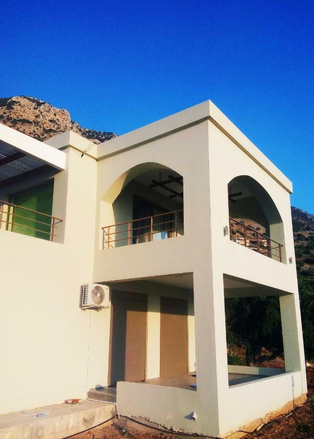 Villa Gusta Tholos  Exteriér fotografie